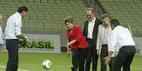 A presidente Dilma Rousseff (PT) inaugura o novo estádio Castelão, em Fortaleza (CE), em dezembro de 2012  Foto: LC Moreira / Futura Press