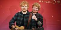 Músico Ed Sheeran e sua estátua de cera no museu Madame Tussauds, em Nova York. 28/05/2015  Foto: Shannon Stapleton / Reuters