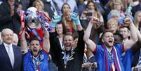Jogadores do Inverness festejam conquista da Copa da Escócia  Foto: Russell Cheyne / Reuters