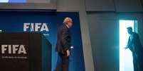 Joseph Blatter anuncia que vai deixar a presidência da Fifa  Foto: Valeriano di Domenico / AFP