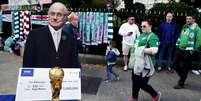 Blatter é alvo de piada por parte dos fãs irlandeses  Foto: Lee Smith Livepic / Reuters