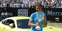 Rafael Nadal comemora conquista em Stuttgart  Foto: Daniel Kopatsch / Getty Images 