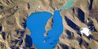 Foto do lago Cuo Womo, tirada a 400 quilômetros de altura  Foto: NASA / Scott Kelly / Reprodução
