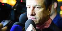 Dunga tentou explicar a eliminação da Seleção Brasileira  Foto: Marcelo Ferrelli / Gazeta Press