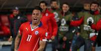 Eduardo Vargas foi o herói da seleção chilena no duelo contra o Peru  Foto: Daniel Jayo / Getty Images 