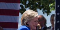 EUA publicam mais 3 mil páginas de e-mails de Hillary Clinton  Foto: Twitter