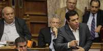 Premier Alexis Tsipras defendeu acordo no Parlamento  Foto: EFE
