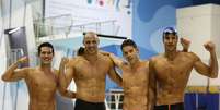 Luiz Melo, João de Lucca, Thiago Pereira e Nicolas Oliveira festejam ouro no 4x200 m livre  Foto: Satiro Sodré/SS Press / Divulgação