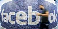 Todos os dias 936 milhões de pessoas usam o Facebook segundo dados de março de 2015 da própria companhia  Foto: Reprodução / BBC News Brasil