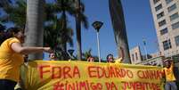 Manifestantes protestaram contra o parlamentar em São Paulo, nesta segunda  Foto: Renato S. Cerqueira / Futura Press