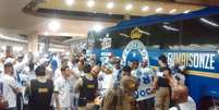 Protesto da torcida do Cruzeiro  Foto: Reprodução / Internet