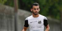 Thiago Maia voltou a ser titular no Santos, após dois jogos ausente da equipe  Foto: Ivan Storti / LANCE!Press