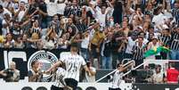 Corinthians chega a marca de 135.166 sócios-torcedores  Foto: Getty Images