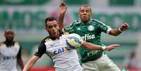 Renato Augusto foi peça importante na criação das jogadores do Corinthians na partida contra o rival, no Allianz Parque  Foto: Getty Images