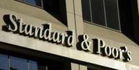 Ag&ecirc;ncia de classifica&ccedil;&atilde;o de riscos Standard & Poor's &eacute; a primeira a tirar do Brasil selo de bom pagador  Foto:  Henny Ray Abrams/AP)