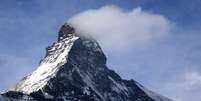 A face oriental do Matterhorn está coberta de objetos, diz o agente de resgate Gerold Biner  Foto: Reuters