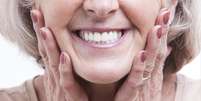 Atualmente, o implante é a melhor opção para quem perdeu os dentes  Foto: bikeriderlondon / Shutterstock