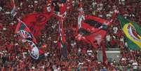 Torcida do Flamengo encheu o Maracanã em partida às 11h  Foto: Cleber Mendes / Lancepress!