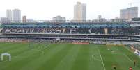 Vila Belmiro é o atual estádio do Santos e tem capacidade para  mais de 15 mil torcedores  Foto: Gabriel Carneiro