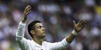 Cristiano Ronaldo foi elogiado por Zidane, que já o considera uma lenda do Real Madrid  Foto: Getty Images