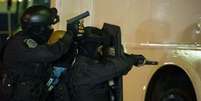 Unidades táticas da polícia estão treinando para responder a ameaças no Rio de Janeiro  Foto: Getty Images