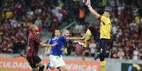 Com o empate em casa com o Cruzeiro, o Atlético-PR chega a oito partidas sem vencer no Campeonato Brasileiro  Foto: Gazeta Press