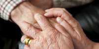 Fatores de risco de Alzheimer incluem idade e estilo de vida  Foto: BBC