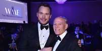 Ator Chris Pratt, astro de Jurassic World, e o produtor Frank Marshall  Foto: Getty Images