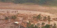 Onda de água e lama causou muita destruição na região de Mariana (MG)  Foto: Climatempo