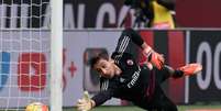 Donnarumma evitou que o Milan deixasse San Siro com derrota para Atalanta  Foto: Claudio Villa  / Getty Images