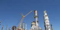 A compra pela Petrobras da refinaria de petróleo em Pasadena, Texas (EUA), em 2006, é investigada por superfaturamento, à época, e evasão de divisas.   Foto: Istoé