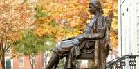 Que diria o fundador da universidade, John Harvard, sobre a necessidade de os alunos jurarem que não vão colar?  Foto: iStock