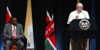 Papa Francisco e o presidente queniano Uhuru Keniata  Foto: Daniel Irungu / EFE