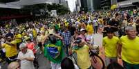 Protesto pede o impeachment da presidente do Brasil, Dilma Rousseff, na Avenida Paulista em São Paulo, SP, neste domingo (13).  Foto: Newton Menezes / Futura Press