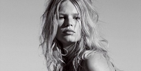 Anna Ewers em ensaio para a Vogue britânica  Foto: @annaewers / Instagram / Reprodução