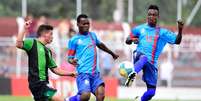 Time haitiano se despede do torneio contra o São Caetano na quinta-feira  Foto: Fernando Dantas / Gazeta Press