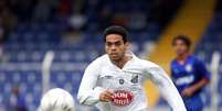 Além do Coritiba, Reginaldo também atuou pelo Santos, São Paulo e Flamengo  Foto: Djalma Vassao / Gazeta Press