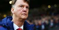 Cansado de críticas, Van Gaal pretende deixar o United após esta temporada  Foto: Clive Brunskill / Getty Images 
