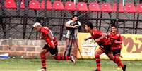 Marcelinho Paraíba (E), jogador do Oeste, comemora seu gol durante partida contra a Ponte Preta, válida pela primeira rodada da primeira fase do Campeonato Paulista 2016.  Foto: Gazeta Press