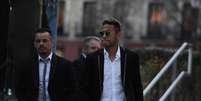 Neymar deixa a Corte Nacional, em Madri, na Espanha, após depor sobre acusação de fraude  Foto: Denis Doyle / Getty Images
