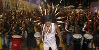 Carlinhos Brown no primeiro dia de Carnaval em Salvador  Foto: Fred Pontes / Divulgação