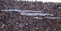 Torcida do Corinthians volta a protestar com faixas  Foto: André Lucas Almeida / Futura Press