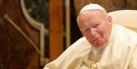 Papa Jo&atilde;o Paulo II trocou centenas de cartas com uma fil&oacute;sofa norte-americana de origem polonesa  Foto: Getty Images