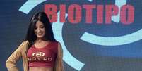 Aline Riscado durante desfile na 20ª edição do Mega Fashion Week, no bairro do Brás em São Paulo  Foto: AgNews