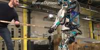 Humanoide mede 1,75 metro  Foto: BBC Brasil