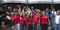 Movimentação em frente ao diretório nacional do PT, em São Paulo  Foto: Suamy Beydoun / Futura Press