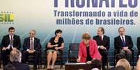 A Presidente Dilma Rousseff, durante a solenidade no Planalto, sobre medidas de fortalecimento para a formação técnica e profissional  Foto: Agência Brasil