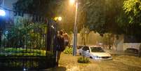 Chuva causa alagamento na Avenida Paula Souza no bairro do Maracanã, no Rio de Janeiro (RJ), neste sábado (12)  Foto: Delmiro Junior/Futura Press