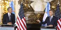 Os  presidentes  Barack  Obama, dos Estados Unidos, e Mauricio Macri, da Argentina, em entrevista coletiva, após reunião na Casa Rosada, sede do governo argentino  Foto: Agência Brasil