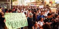 Estudantes protestam contra fraude na compra de merenda escolar em São Paulo   Foto: Agência Brasil